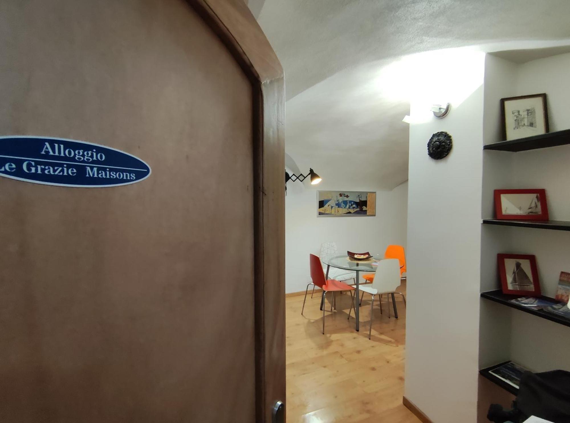 Le Grazie Maisons Apartment *